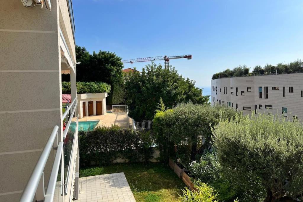 Les Jardins De Monaco Vue Mer Et Piscine Apartman Saint-Antoine  Kültér fotó
