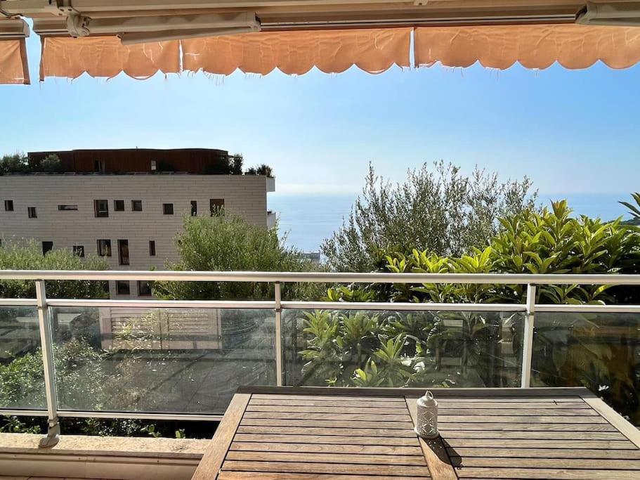 Les Jardins De Monaco Vue Mer Et Piscine Apartman Saint-Antoine  Kültér fotó